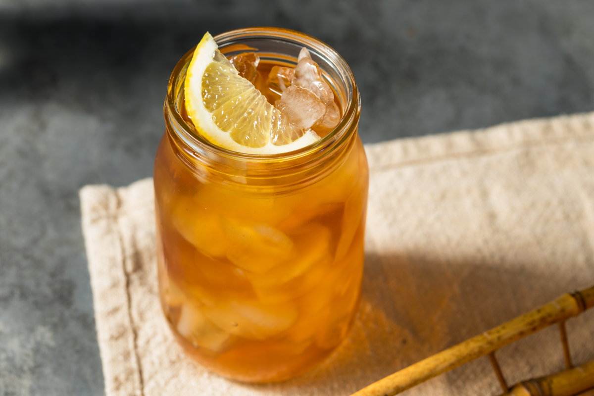 10 Drinks You Can Carbonate At Home (That Aren't Water)