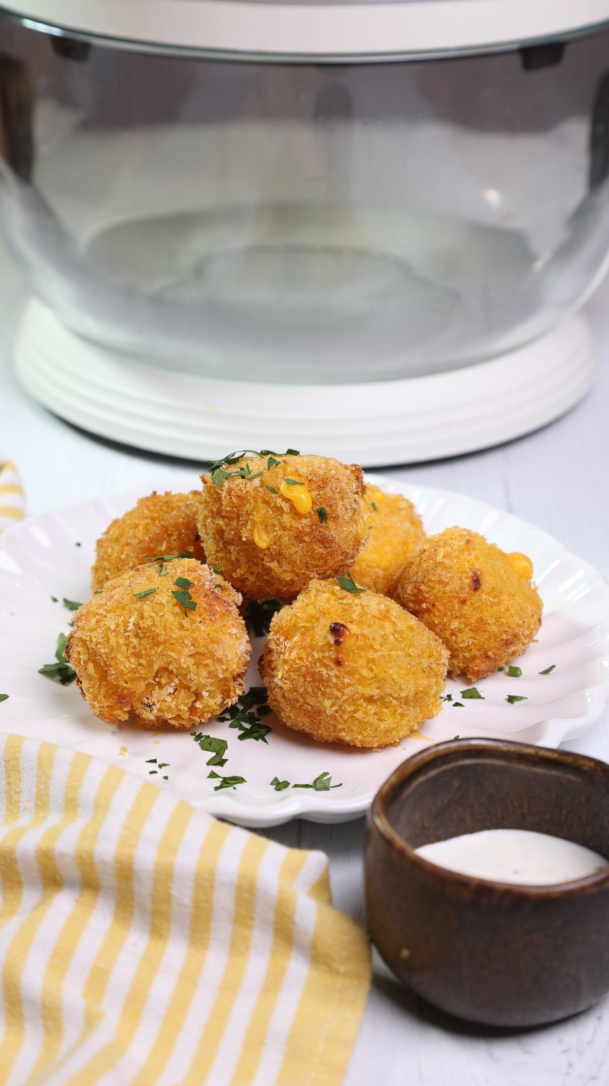 Mac and Cheese Balls